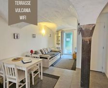 France Auvergne Saint-Ours vacation rental compare prices direct by owner 35586206