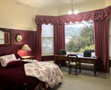 Australia Tasmania Queenstown vacation rental compare prices direct by owner 13990103