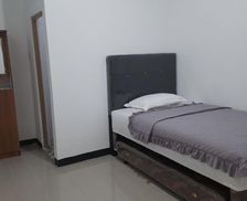 Indonesia Sumatra Bengkulu vacation rental compare prices direct by owner 35864939