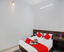 India Uttar Pradesh Ghaziabad vacation rental compare prices direct by owner 28748135
