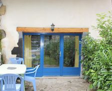 France Auvergne Ceyssat vacation rental compare prices direct by owner 14482176