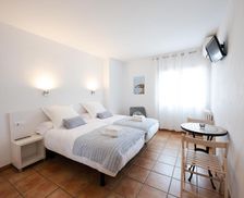 Spain Catalonia Cadaqués vacation rental compare prices direct by owner 15841635