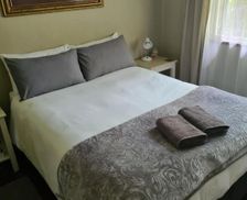 South Africa Gauteng Cullinan vacation rental compare prices direct by owner 27481734