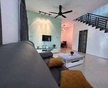 Malaysia Perak Ipoh vacation rental compare prices direct by owner 32954742