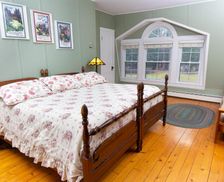 United States New York Keene Valley vacation rental compare prices direct by owner 17894351