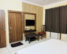 India West Bengal Rudrapur vacation rental compare prices direct by owner 29112757
