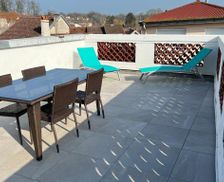 France Champagne - Ardenne Bourbonne-les-Bains vacation rental compare prices direct by owner 33462212