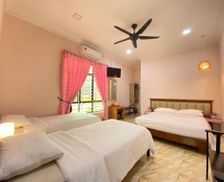 Malaysia Terengganu Kampung Kuala Besut vacation rental compare prices direct by owner 18756418