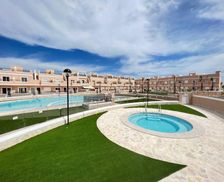 Spain Valencia Community Pilar de la Horadada vacation rental compare prices direct by owner 32589893