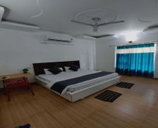 India Haryana Gurgaon vacation rental compare prices direct by owner 27067820