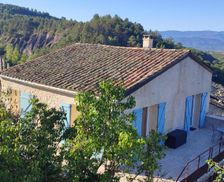 France Provence-Alpes-Côte d'Azur Vaumeilh vacation rental compare prices direct by owner 26242370