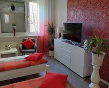 Germany Saxony Zwenkau vacation rental compare prices direct by owner 35334413