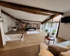 France New Aquitaine Verteuil-sur-Charente vacation rental compare prices direct by owner 23769412