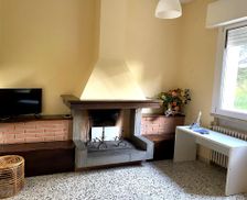 Italy Emilia-Romagna Casal Fiumanese vacation rental compare prices direct by owner 27604715