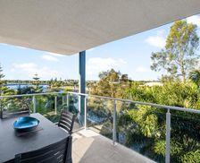 Australia Queensland Kawana Waters vacation rental compare prices direct by owner 35303916