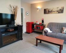 Canada British Columbia Radium Hot Springs vacation rental compare prices direct by owner 15160939