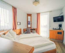 Germany Rhineland-Palatinate Kalenborn vacation rental compare prices direct by owner 13020867