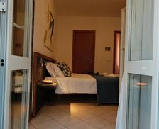Italy Lombardy Brunate vacation rental compare prices direct by owner 16470580