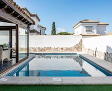 Spain Andalucía Novo Sancti Petri vacation rental compare prices direct by owner 32479463