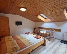 Slovakia Banskobystrický kraj Staré Hory vacation rental compare prices direct by owner 14142447