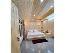 India Uttarakhand Gangotri vacation rental compare prices direct by owner 35449307