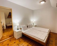 Poland Silesia Rzędkowice vacation rental compare prices direct by owner 28793850