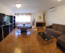 Italy Abruzzo Sulmona vacation rental compare prices direct by owner 35559118