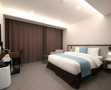 South Korea Gyeongsangbuk-Do Gumi vacation rental compare prices direct by owner 35840308