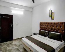 India Haryana Gurgaon vacation rental compare prices direct by owner 27918480