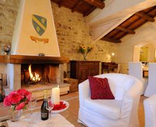 Italy Umbria Scheggino vacation rental compare prices direct by owner 26919918