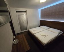 Slovakia Nitriansky kraj Zlaté Moravce vacation rental compare prices direct by owner 35409983