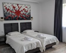 Romania Vâlcea Brezoi vacation rental compare prices direct by owner 26718098