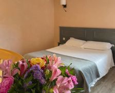 France Auvergne Saint-Beauzire vacation rental compare prices direct by owner 13923113