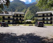 Italy Valle d'Aosta Gressoney-Saint-Jean vacation rental compare prices direct by owner 33616325