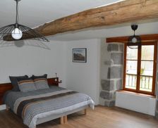 France Auvergne Saint-Projet-de-Salers vacation rental compare prices direct by owner 35413646