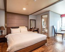 South Korea Gyeongsangnam-do Sacheon vacation rental compare prices direct by owner 32308882