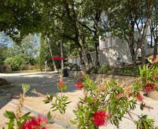 France Languedoc-Roussillon Laudun vacation rental compare prices direct by owner 28495395