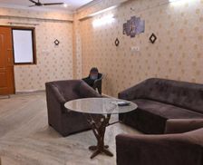 India Uttar Pradesh Lucknow vacation rental compare prices direct by owner 35280411