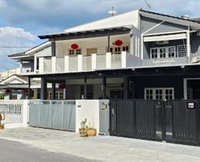 Malaysia Perak Ipoh vacation rental compare prices direct by owner 35873599