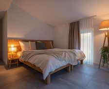 Switzerland Canton of Ticino Brusino Arsizio vacation rental compare prices direct by owner 35503988