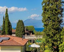 Italy Lombardy Desenzano del Garda vacation rental compare prices direct by owner 33629220