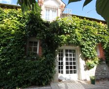 France Centre Averdon vacation rental compare prices direct by owner 35262161