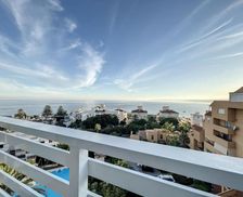 Spain Andalucía Estepona vacation rental compare prices direct by owner 32568395