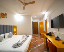 India Rajasthan Udaipur vacation rental compare prices direct by owner 35023952