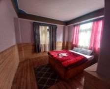 India Sikkim Lachung vacation rental compare prices direct by owner 32301237
