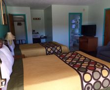 United States California Yreka vacation rental compare prices direct by owner 11905440