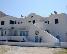 Greece Santorini Perissa vacation rental compare prices direct by owner 15216044