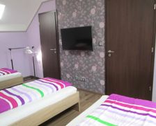 Hungary Pest Mogyoród vacation rental compare prices direct by owner 13801809
