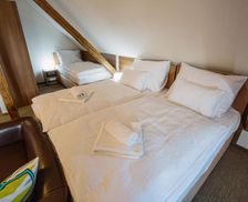 Czechia Central Bohemia Krupá vacation rental compare prices direct by owner 16321862