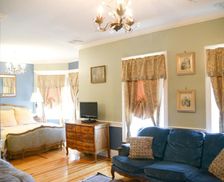 United States Massachusetts Springfield vacation rental compare prices direct by owner 1137609